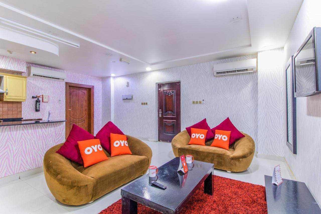 Oyo 109 Al Thabit Modern Hotel Apartment Hayl Al 'Umayr Bagian luar foto