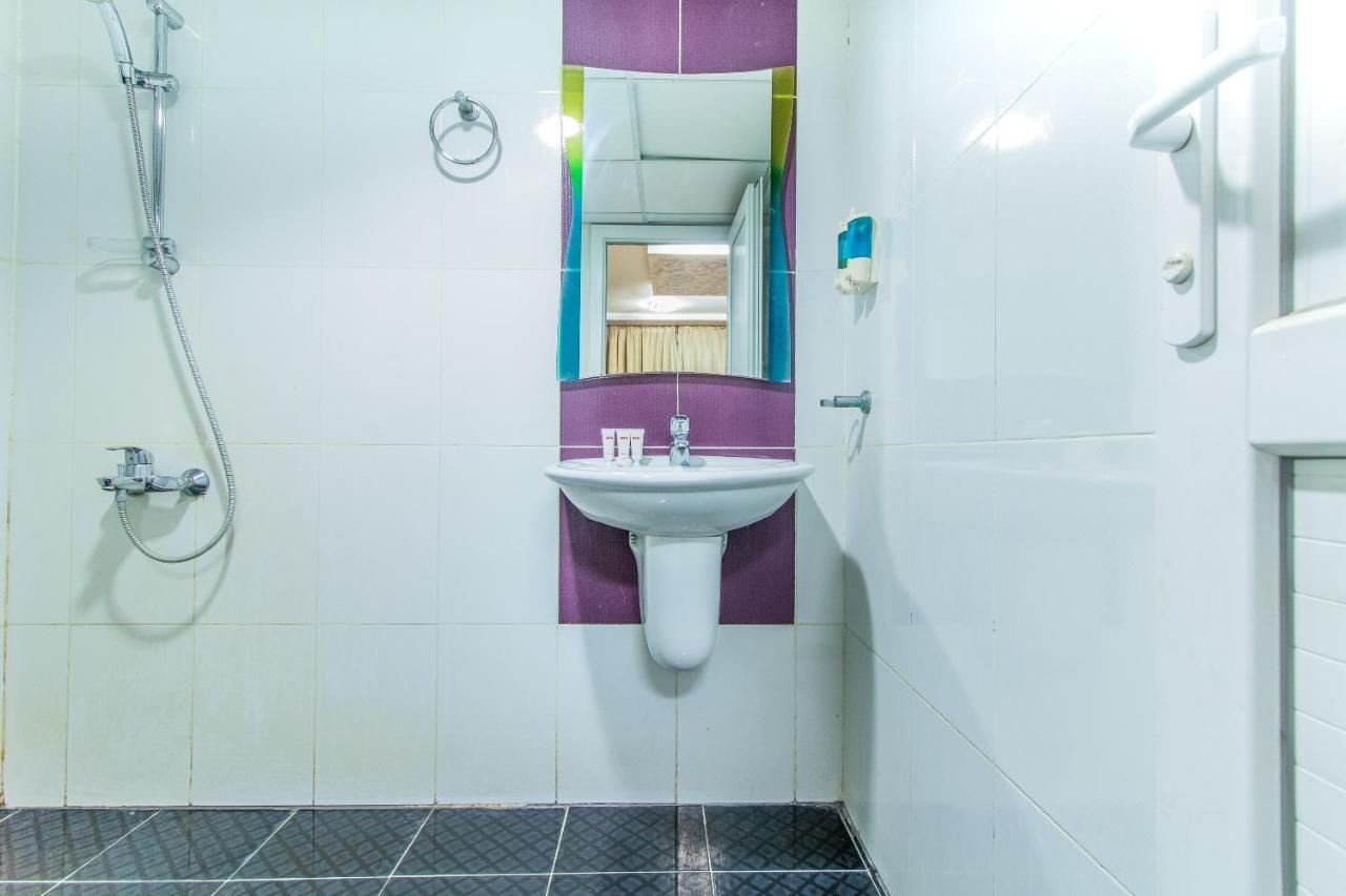 Oyo 109 Al Thabit Modern Hotel Apartment Hayl Al 'Umayr Bagian luar foto